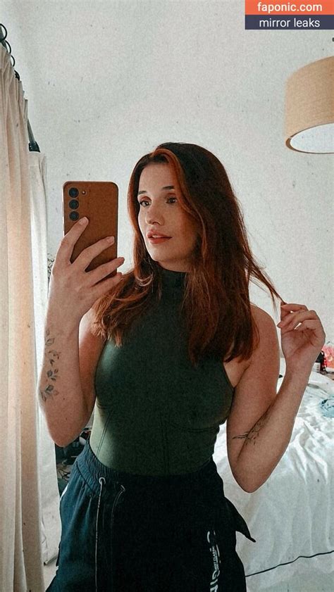 Cadaea (Sophie Keen) Nude Porn Leaks (10 Photos).